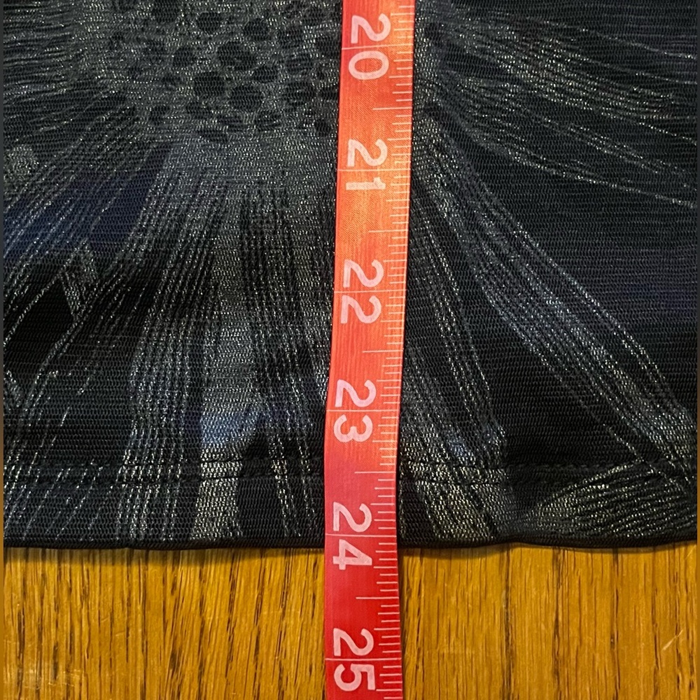 Vanilla Sugar black floral embellished women’s top. Size M. Very good condition - Picture 11 of 16